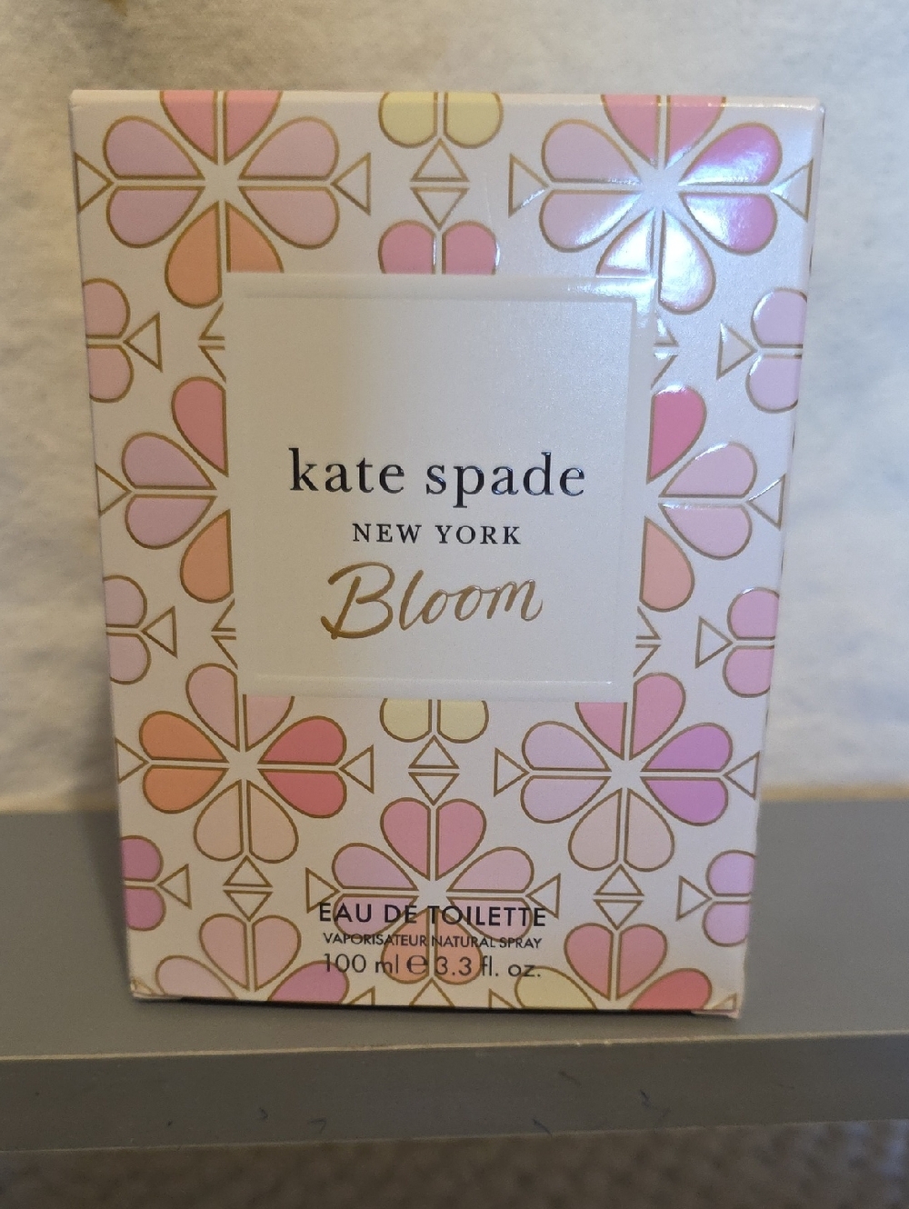 kate spade Bloom Eau de Toilette in Pink and Gold Floral Packaging
